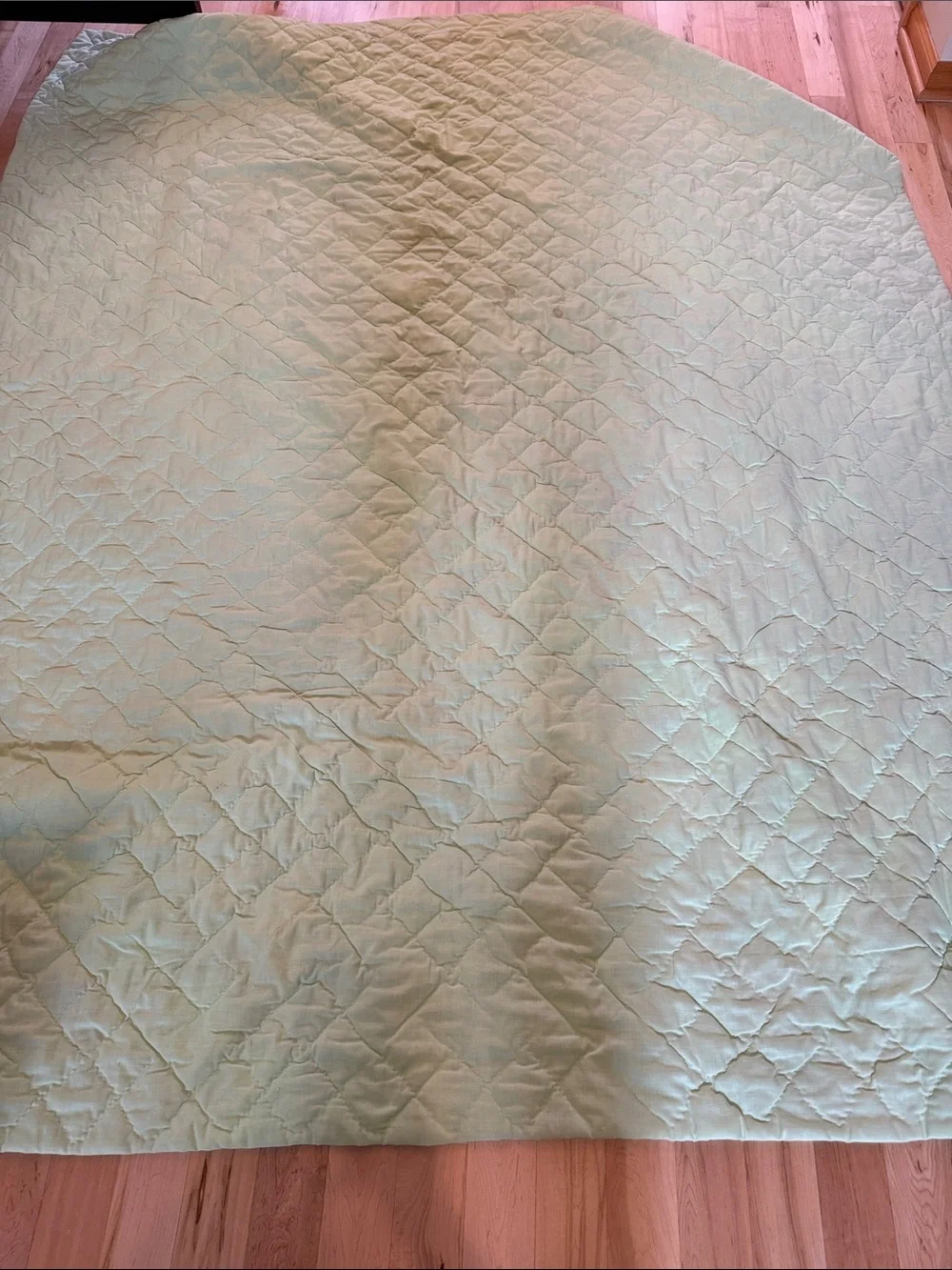 Quilt-Vintage 70’s Patchwork Polyester Bedspread-90” x 70”-Twin/Full-Read